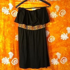 Diamond Patterned Flared Tube Top